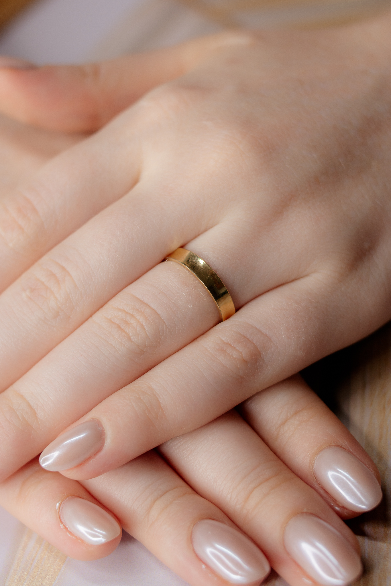 Alianças de Casamento Côncava 4mm Ouro 18K