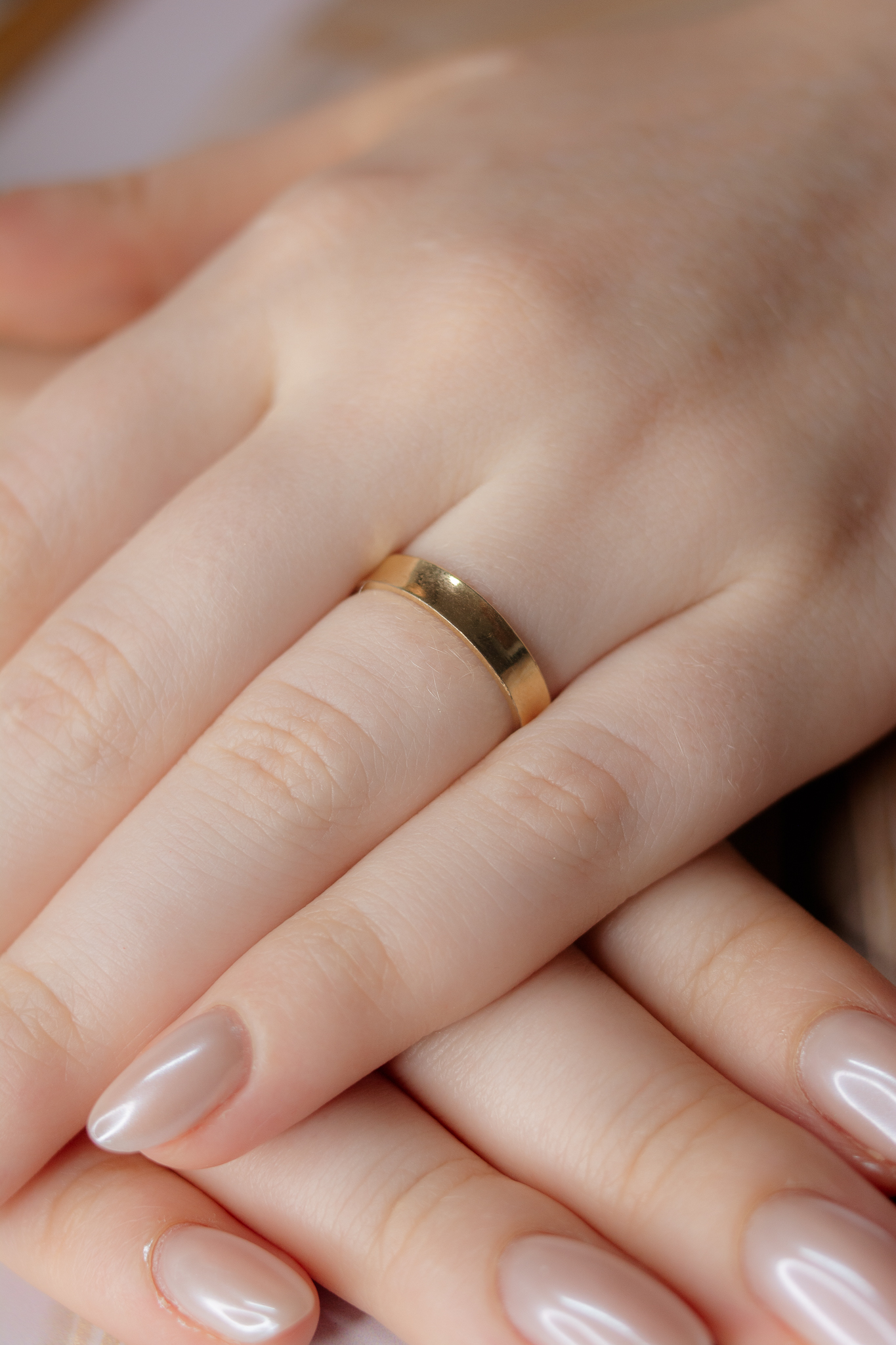 Alianças de Casamento Côncava 4mm Ouro 18K