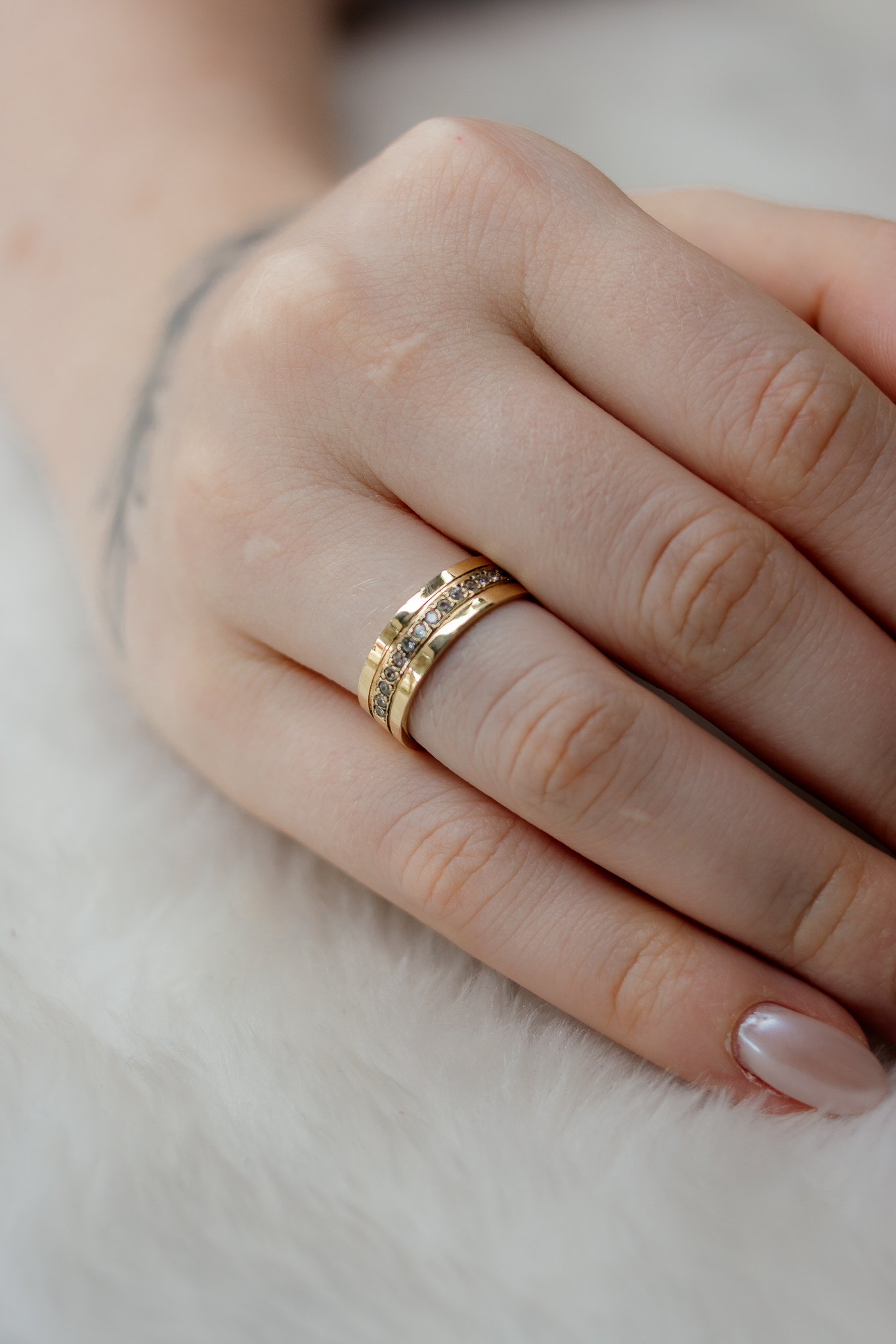 Alianças de Casamento Livi 6mm Ouro 18K