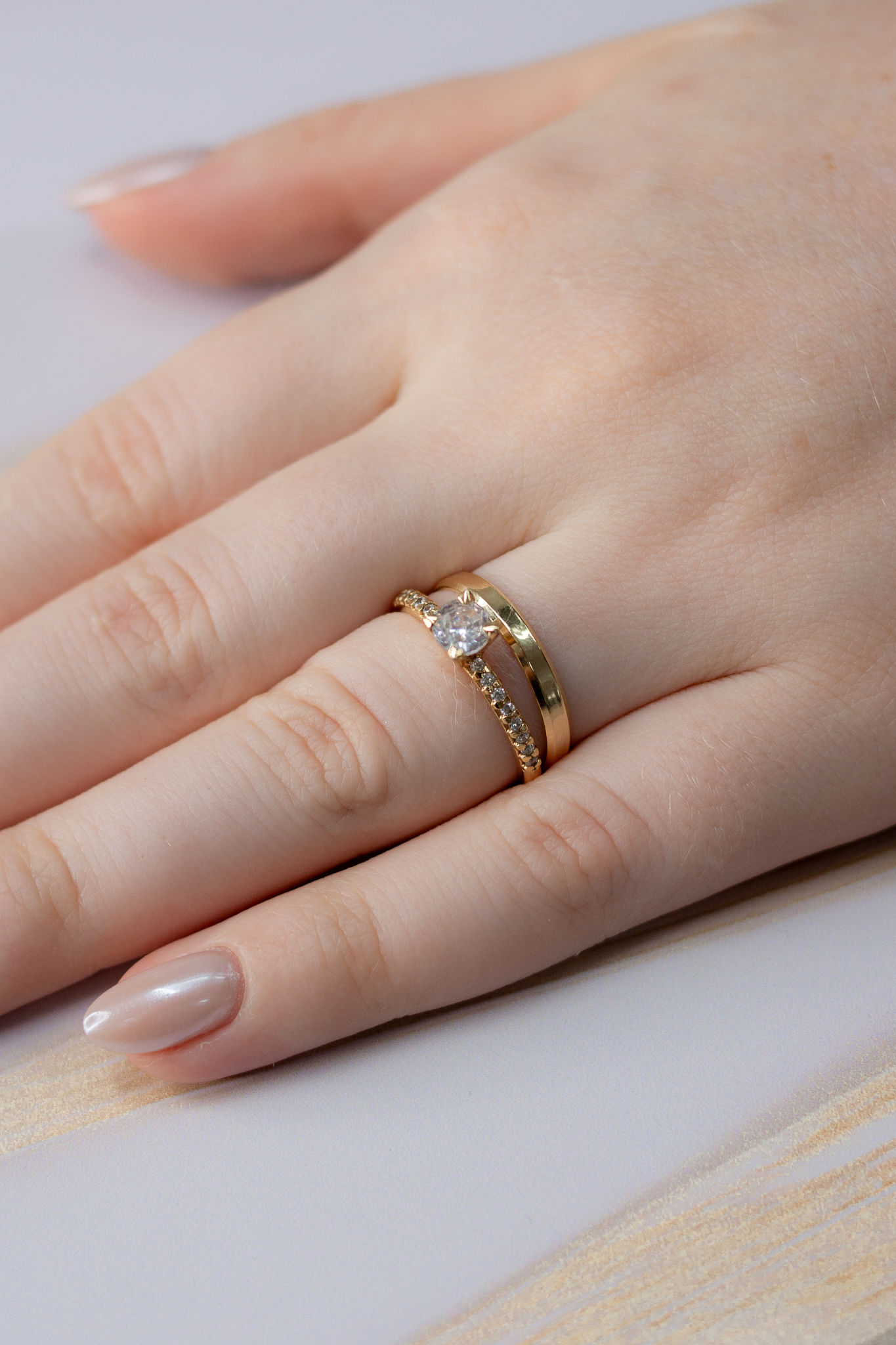 Alianças de Casamento Italianinho 2,5mm com Anel Solitário Milão Ouro 18K