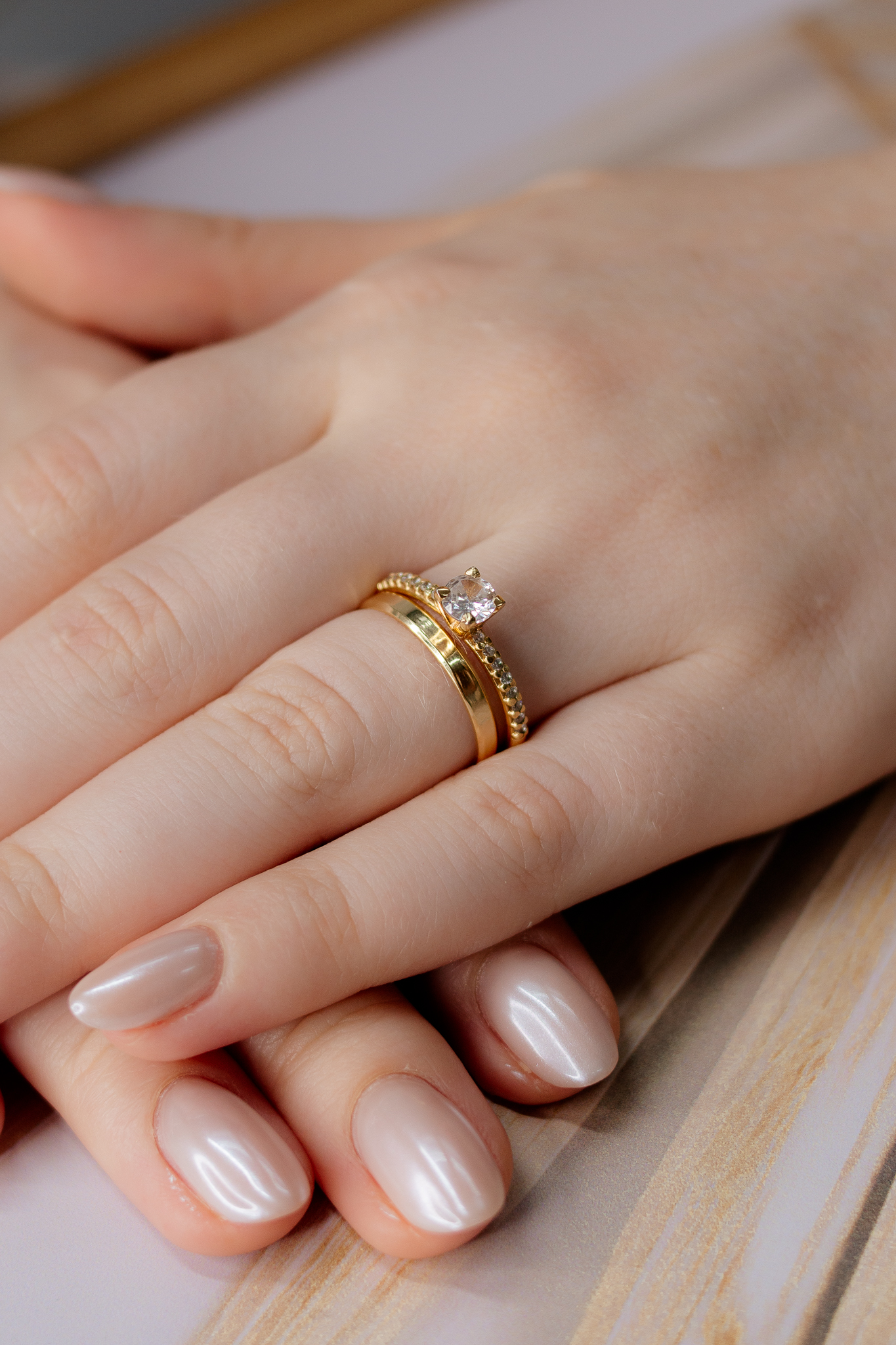Alianças de Casamento Italianinho 2,5mm com Anel Solitário Milão Ouro 18K