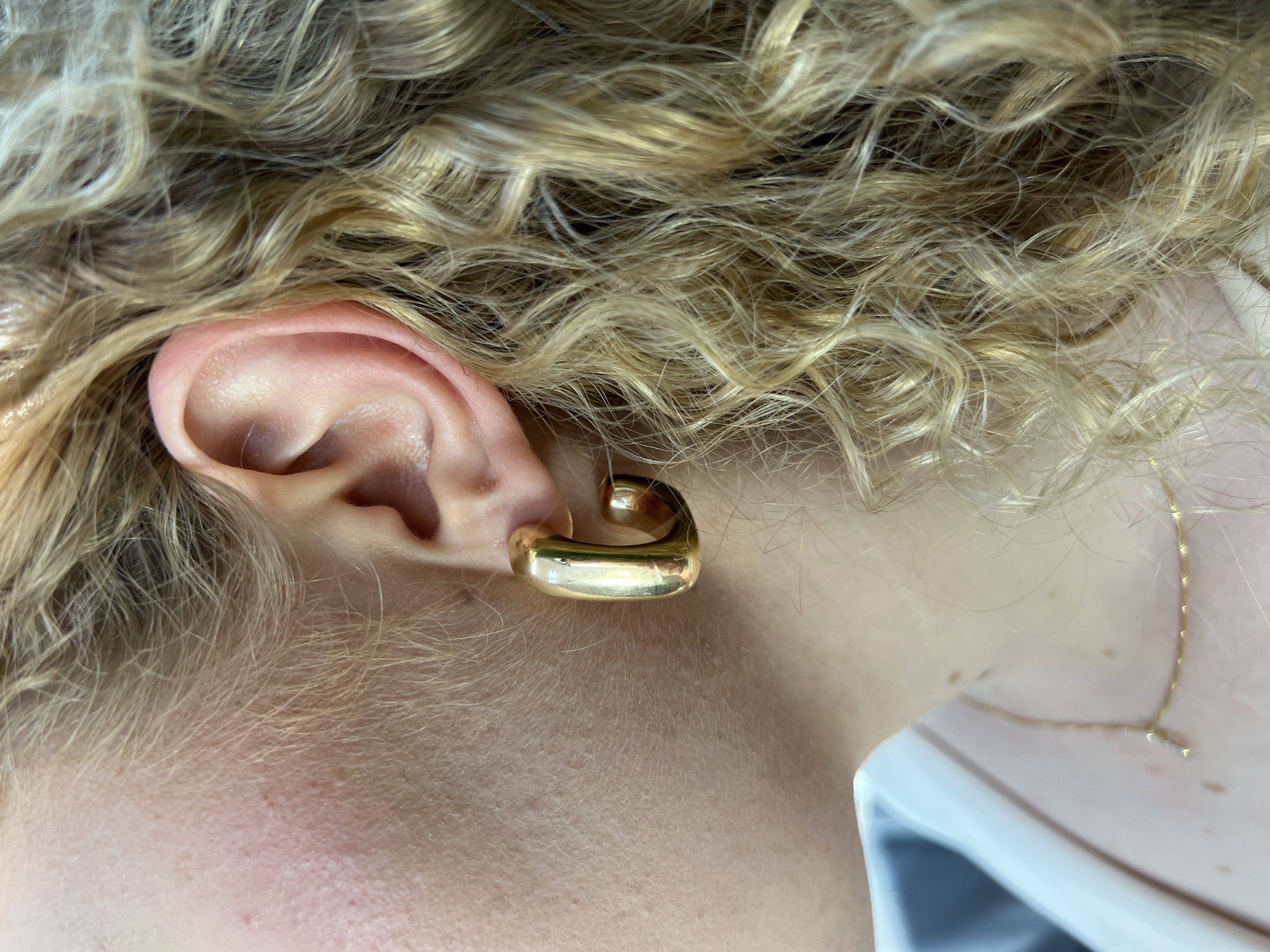 Brinco Serena Banhado em Ouro 18K