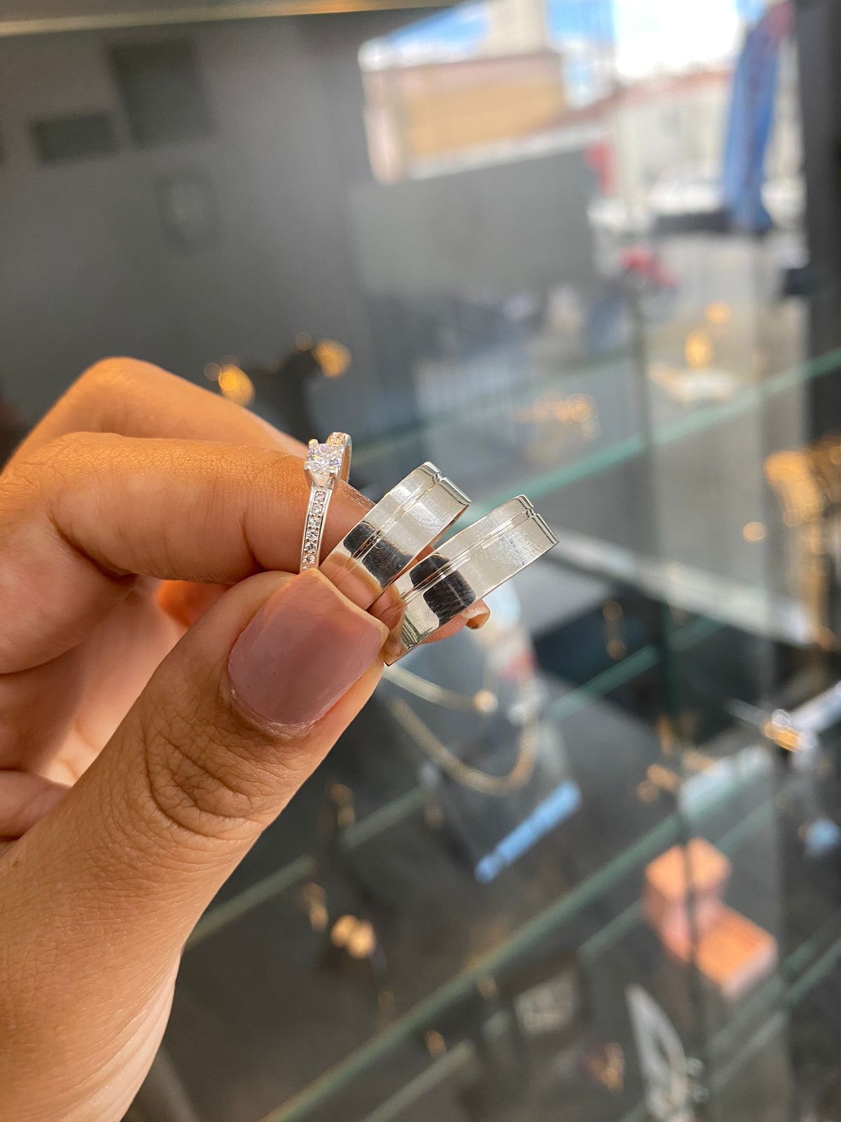 Alianças de Namoro Prata - Aviador 7mm com anel Solitário