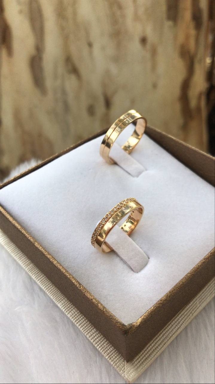 Aliança de Casamento Corfu 4mm Ouro 18K