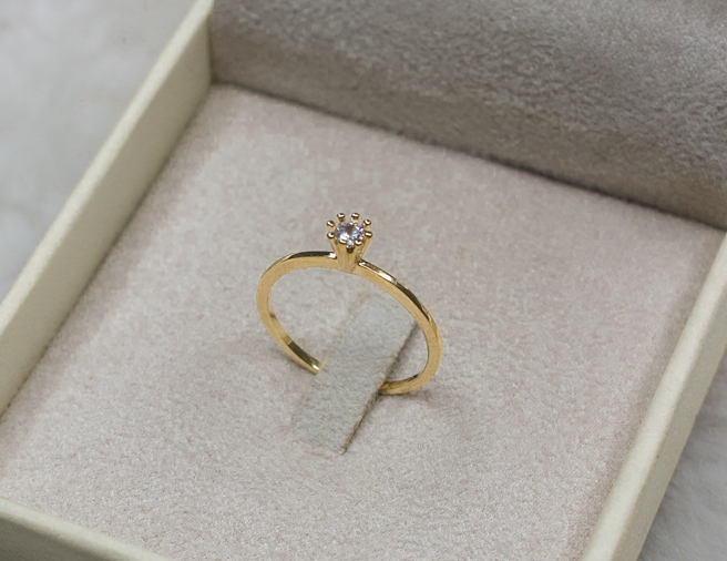 ANEL SOLITÁRIO LOVE - OURO AMARELO 18K