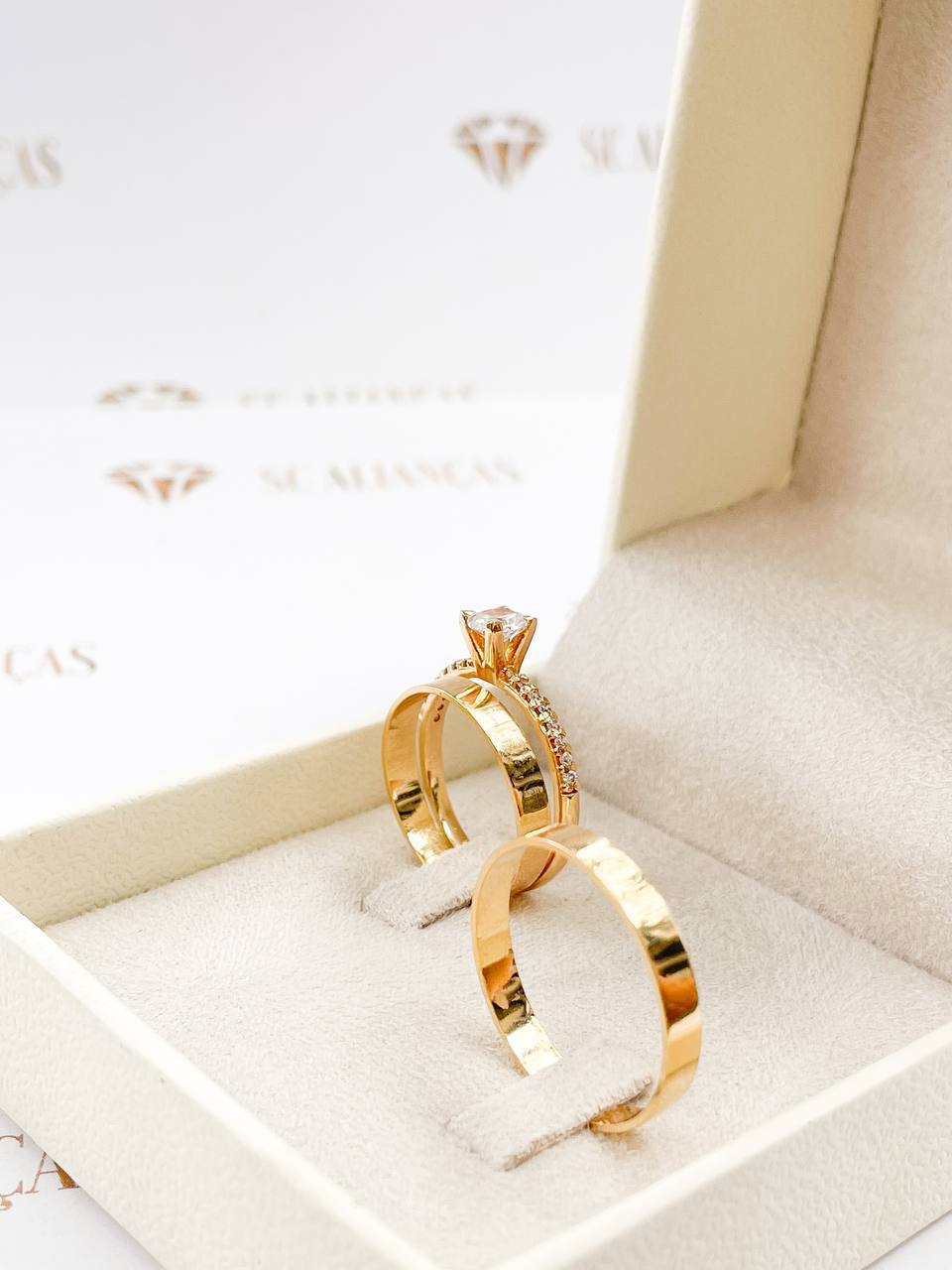 Aliança de Casamento Eternos Namorados 3,5mm com Anel Solitário Milão Ouro 18K